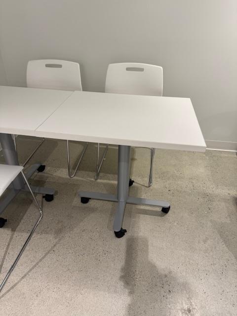 30"x24" BREAK ROOM TABLE