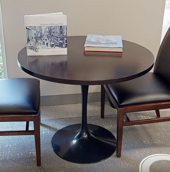 Round meeting table