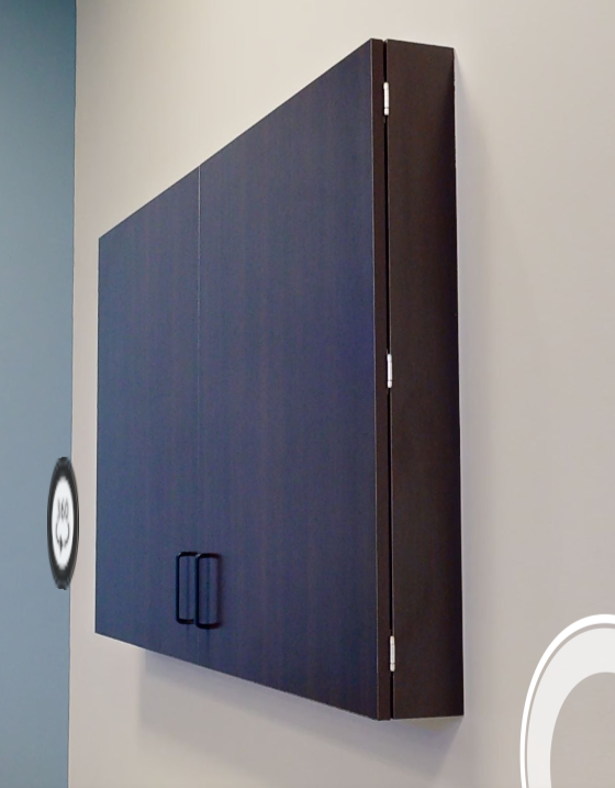 Whitboard in mounted cabinet