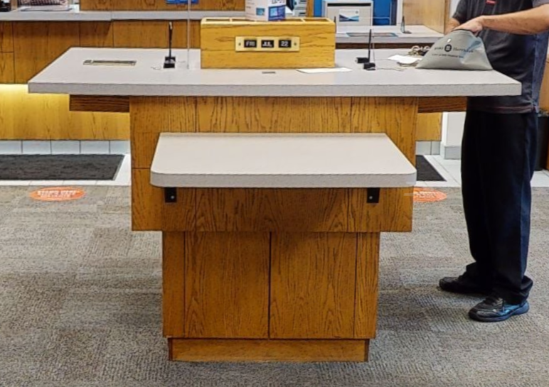 Cheque desk
