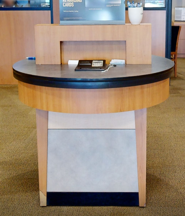 Round cheque desk