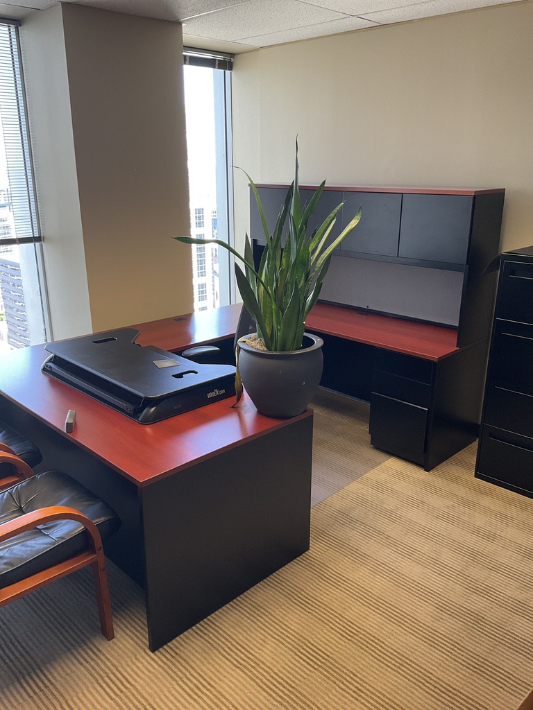 71x102x56 WORKSTATION