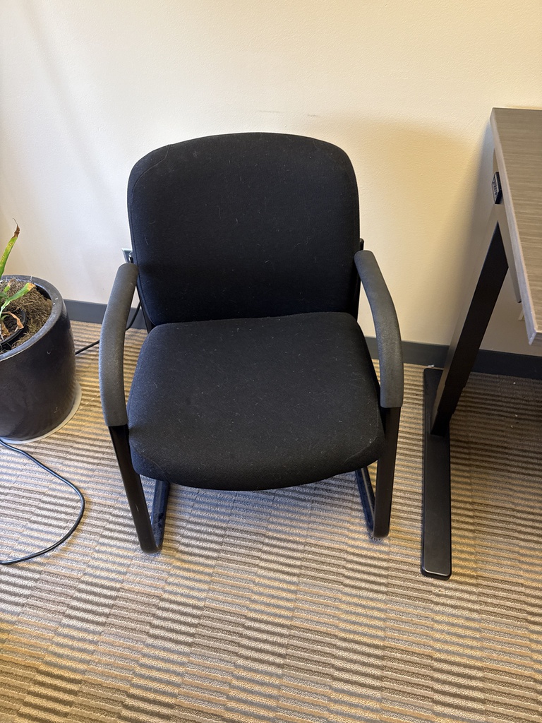 GUEST CHAIR