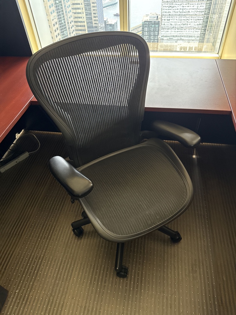 DESK CHAIR***