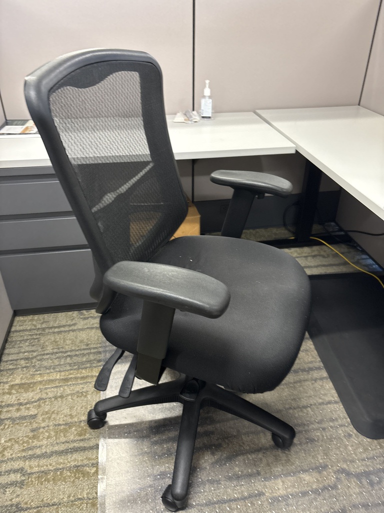 DESK CHAIR