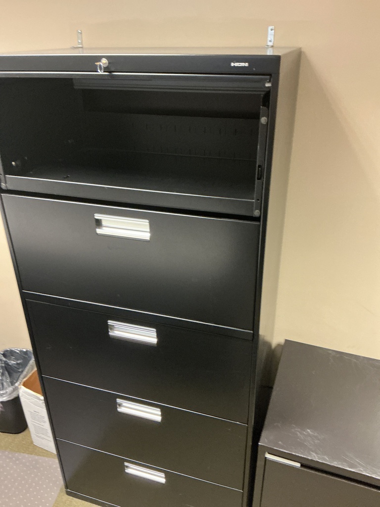 30x19x67 TALL FILING CABINET