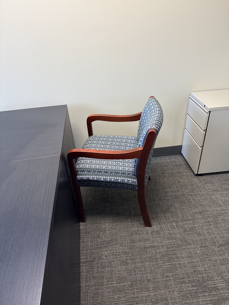 GUEST CHAIR