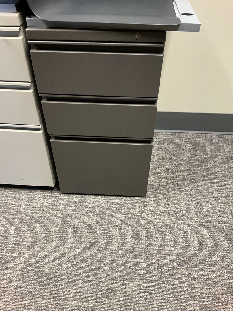19 1/2 X 14 1/2 X 26 GREY PED