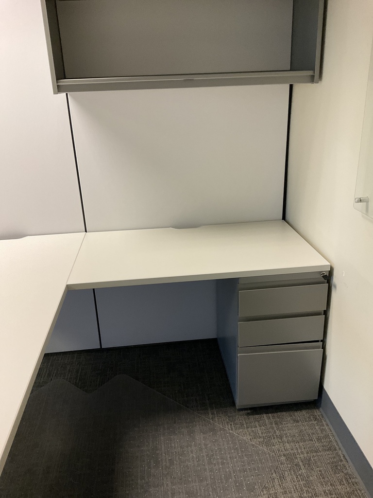 42X24X30 DESK WITH PEDESTAL
