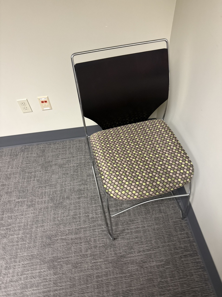GUEST CHAIR