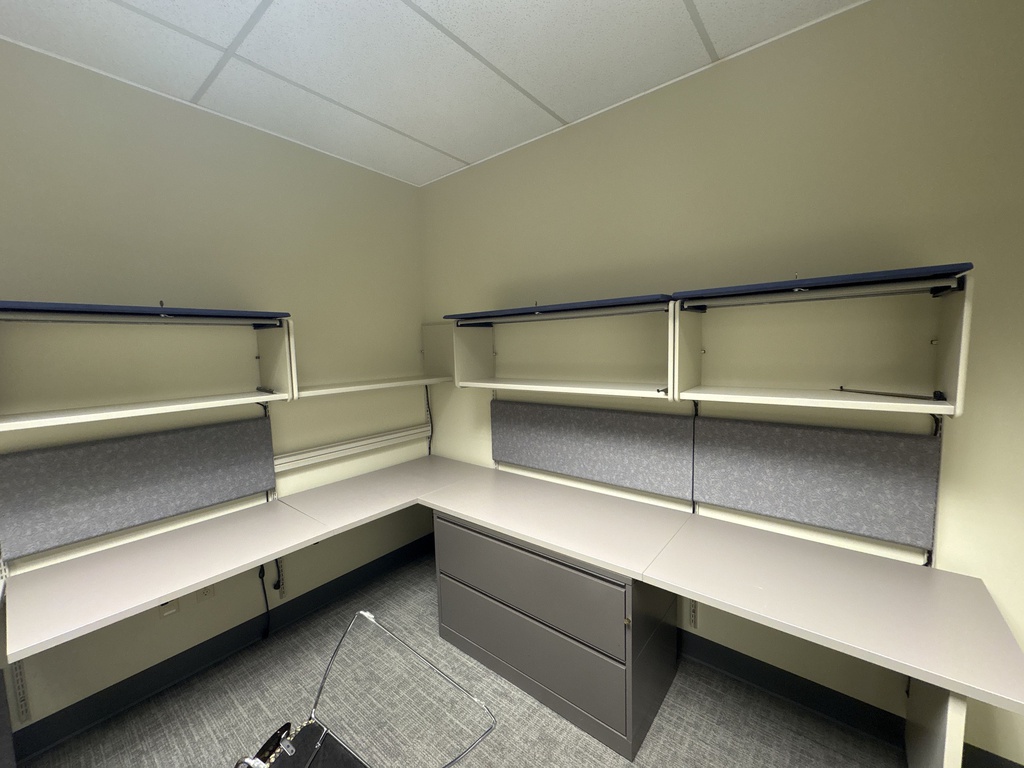 78 X 106 1/2 X 30 L-SHAPED DESK