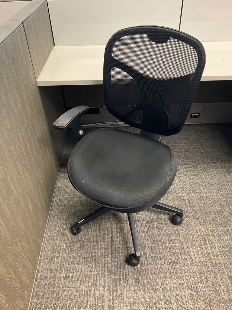 TASK CHAIR