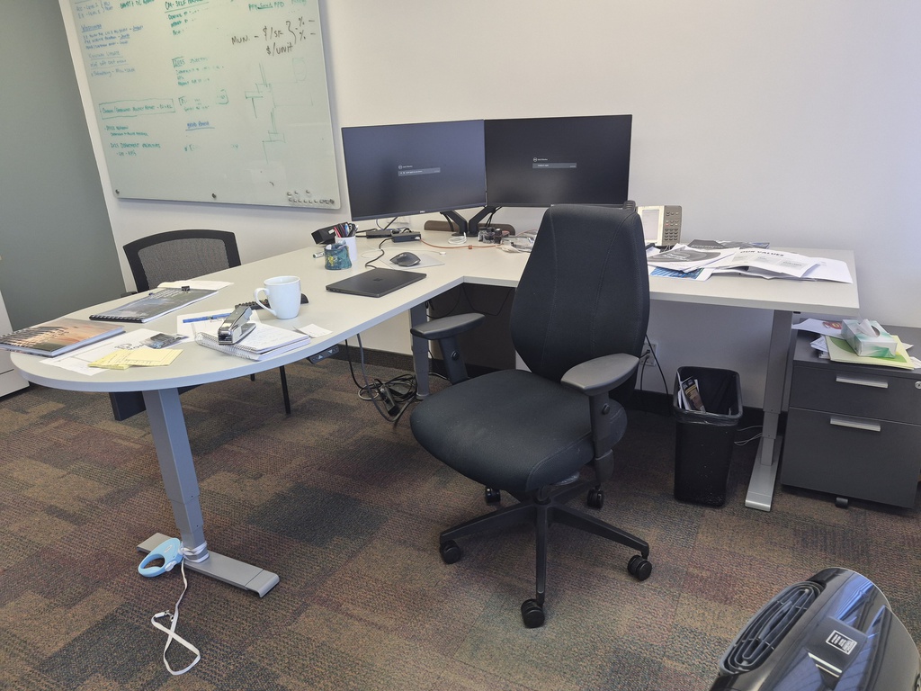 L-shape sit stand desk