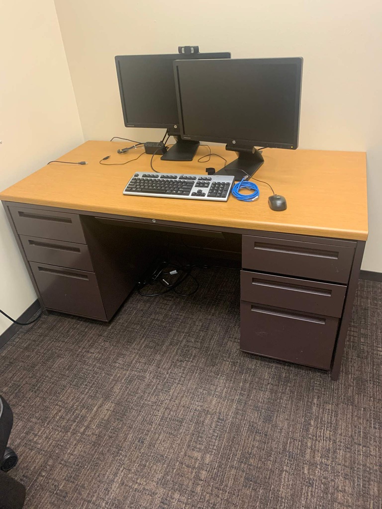 desk - Steelcase