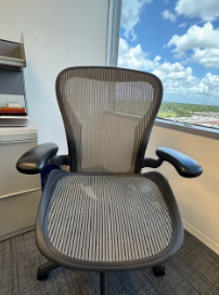 AERON CHAIRS (ARMS DO NOT ADJUST)