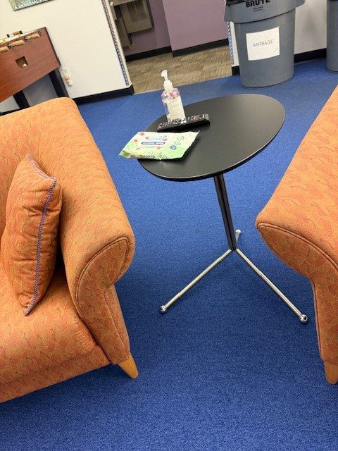 Plastic/Metal Side Table