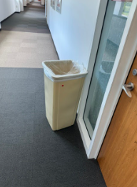 TRASH CAN