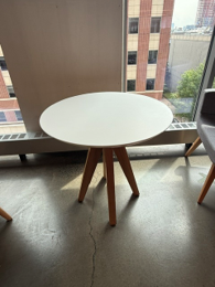 White Round Table with wood legs