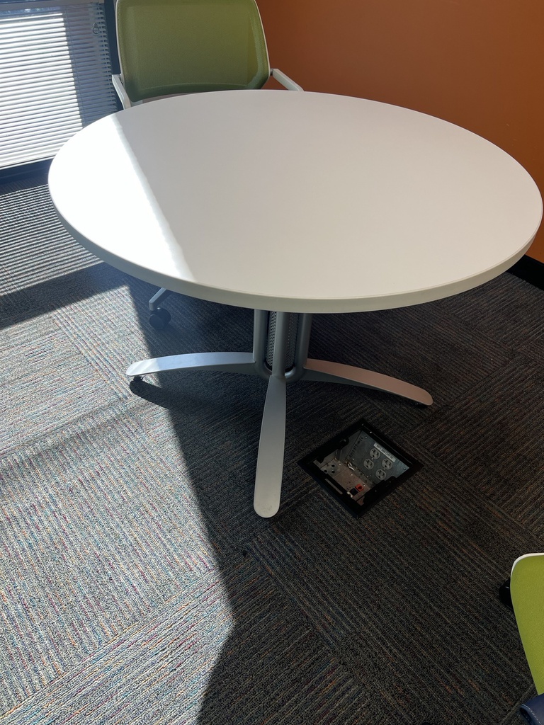 42" round table white silver x base