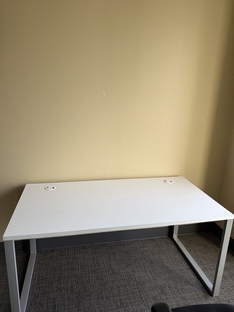 60x30x30 METAL TABLE