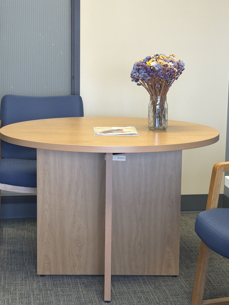 42x29 ROUND TABLE