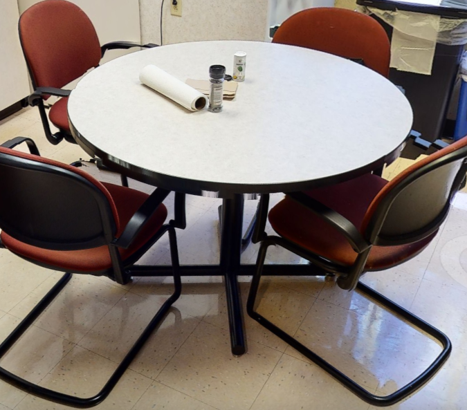 Round meeting table