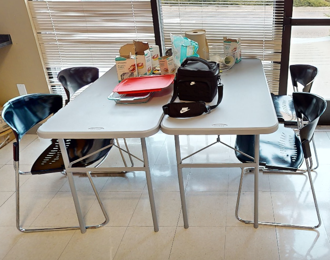 folding table
