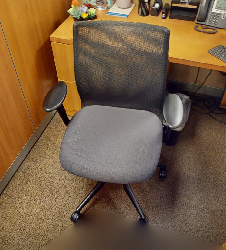 Task chair with arms