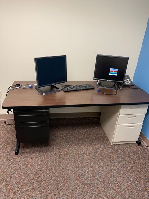 Desk - 2Ped/Drawer With Metal Pedestals