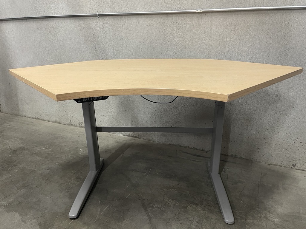 52" Corner Maple Electric