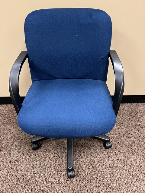Blue Cloth Task Chair with arms