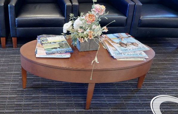 Oval coffee table