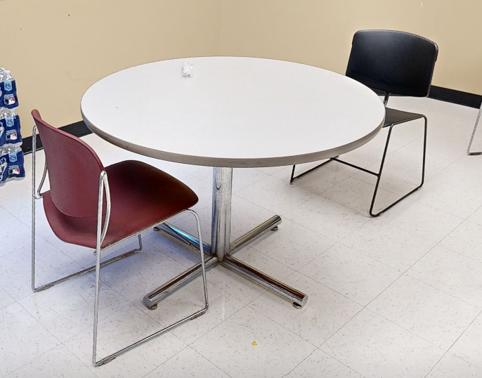 Round meeting table