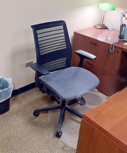 Task chair w/arms