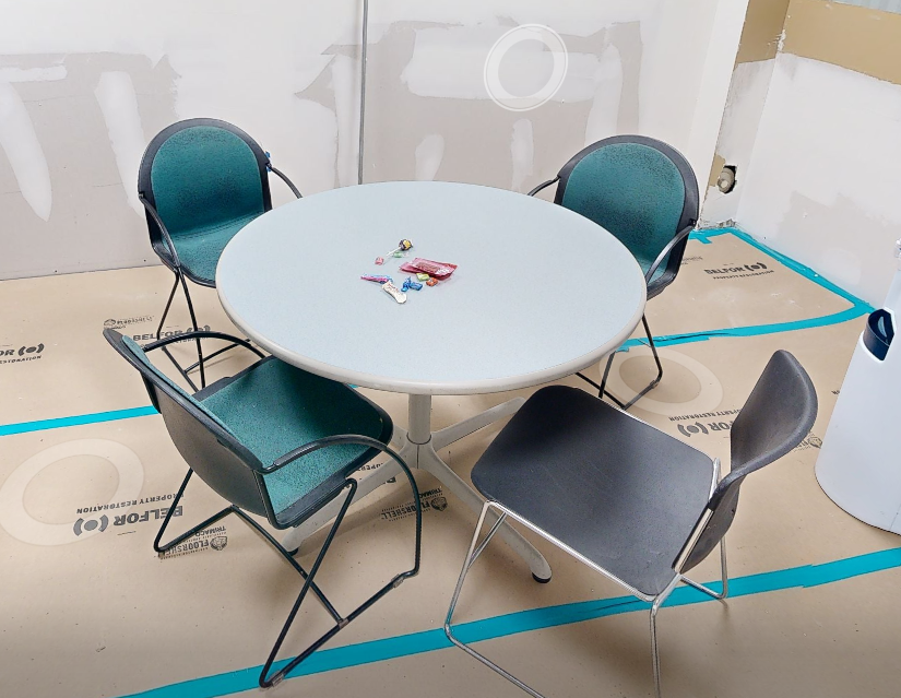 Round meeting table