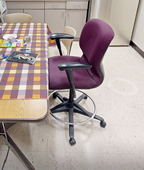 Purple adjustable task chair w/arms