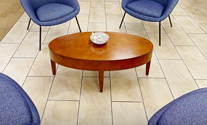 Oval coffee table
