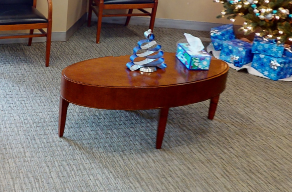 Oval coffee table