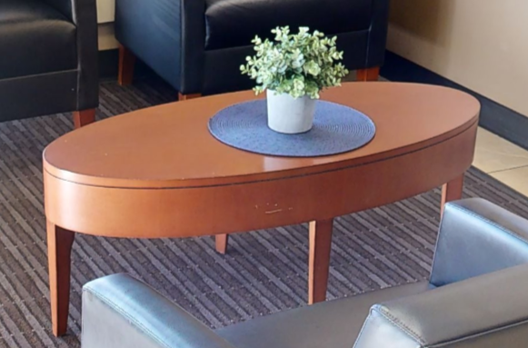 Oval coffee table