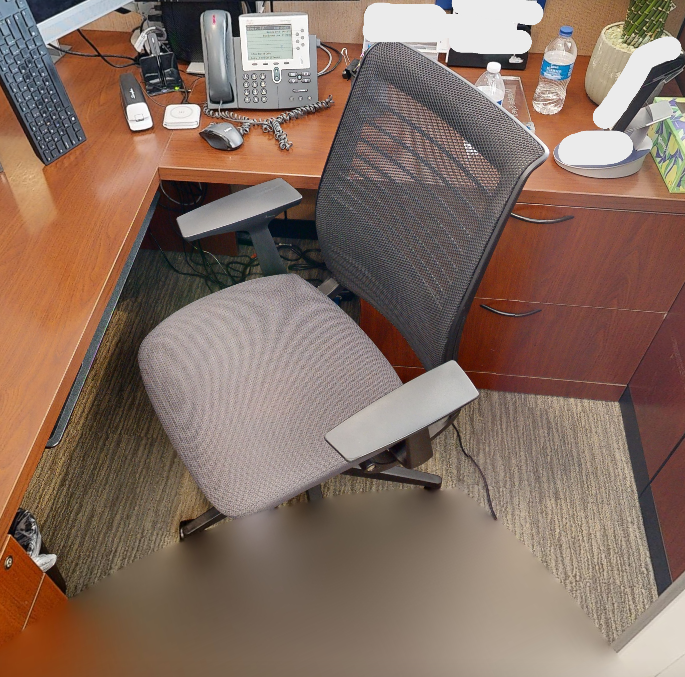 Task chair with arms