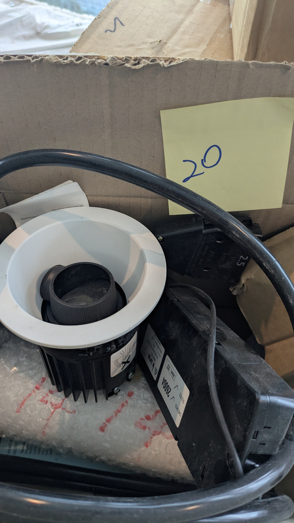 Light fitting - Efficient Lighting Systems F14C