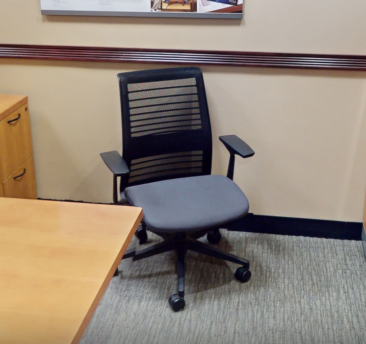 Task chair, with arms