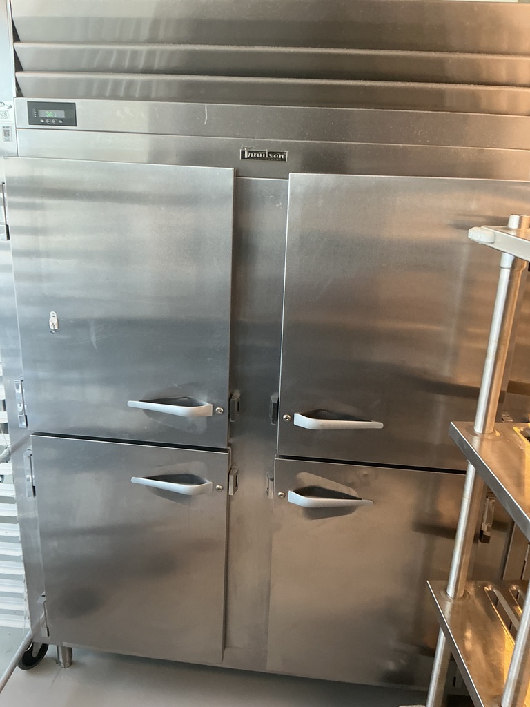 58 x 35 x 83  Refrigerator 