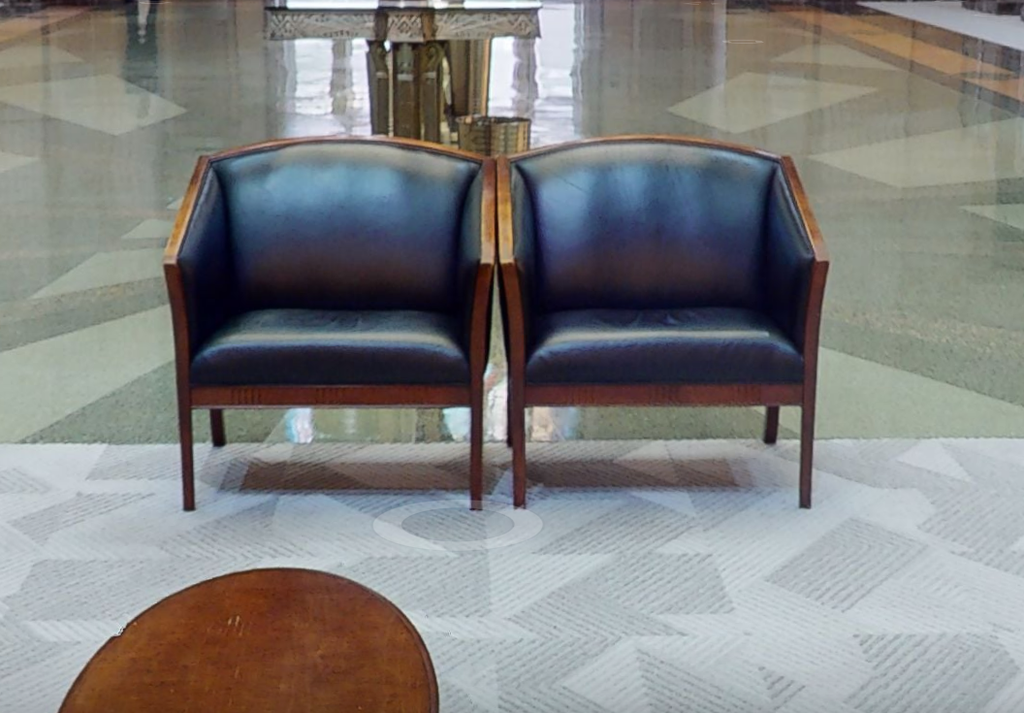 Black round lounge chair