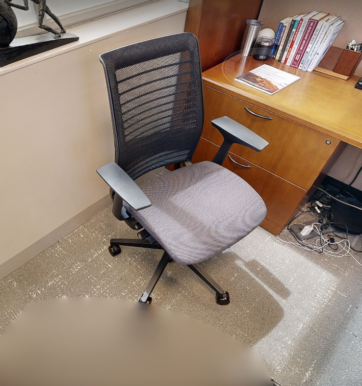Task chair, with arms