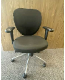 Office Chair
Black mesh backrest &amp; fabric seatrest
Adjustable arms
5-star chrome based on castors