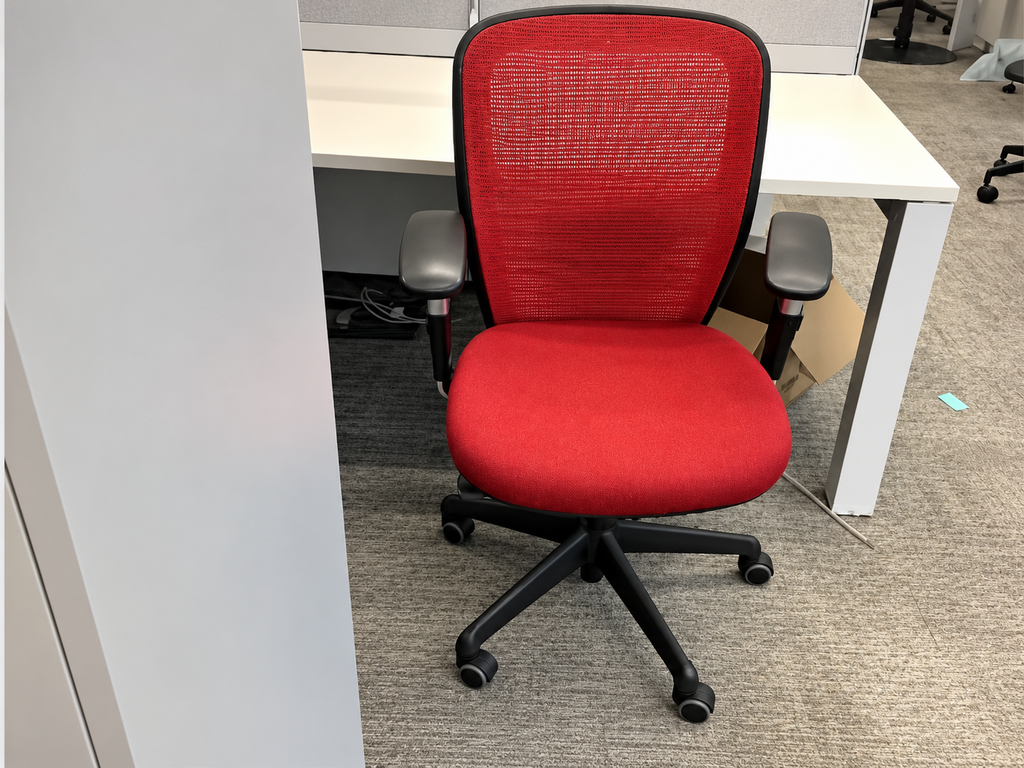 Lamex Office Chair
Red mesh backrest
Black fabric seatrest
Adjustable arms
5-star base on castors