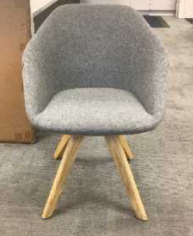 Allcrmuir Armchair
Light grey fabric upholstery
Wooden 4-Legs 