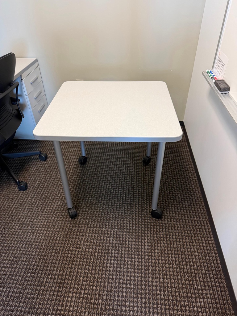 28.5'' x 30'' x 28'' square table