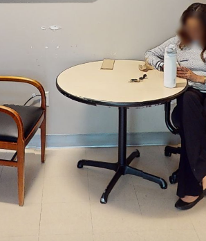Round meeting table